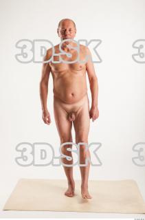 Walking pose of nude Ed 0003